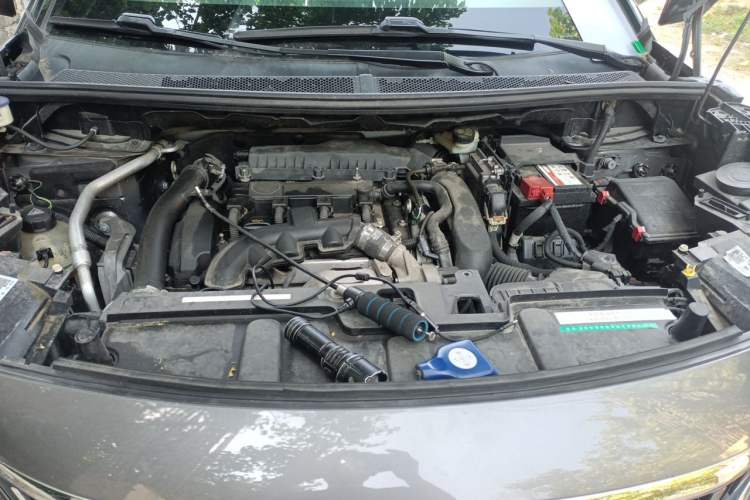 Used Peugeot 4008 2017 350THP Elite Edition Engine Bay