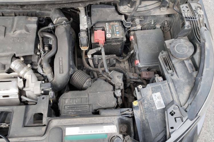 Used Peugeot 4008 2017 350THP Elite Edition Engine Bay Left