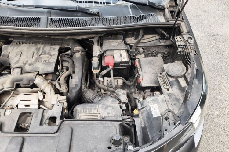 Used Peugeot 4008 2017 350THP Elite Edition Engine Bay Left