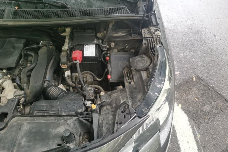 Used Peugeot 4008 2017 350THP Elite Edition Engine Bay Left
