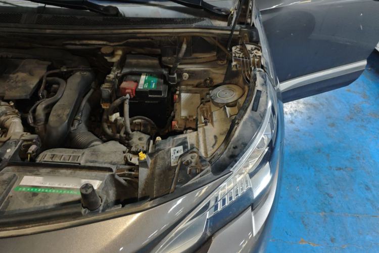 Used Peugeot 4008 2017 350THP Luxury Edition Engine Bay Left