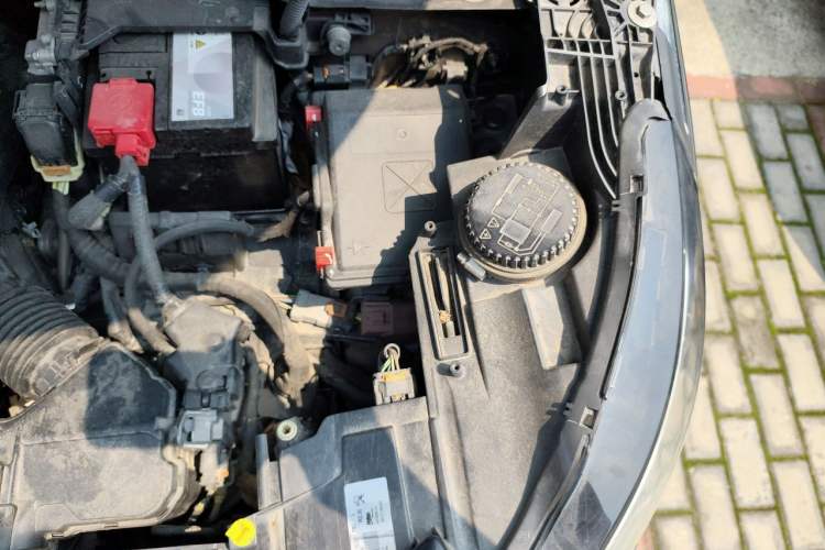 Used Peugeot 4008 2017 350THP Luxury Edition Engine Bay Left