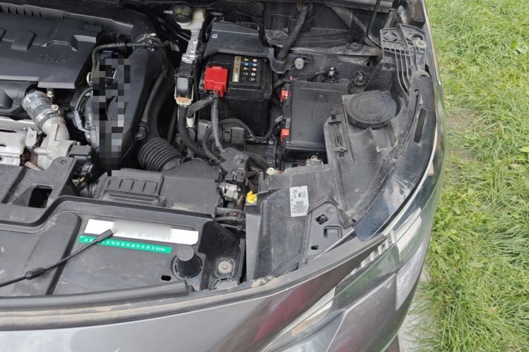 Used Peugeot 4008 2017 350THP Elite Edition Engine Bay Left