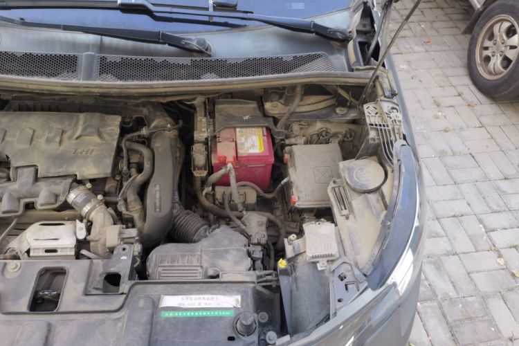 Used Peugeot 4008 2017 350THP Elite Edition Engine Bay Left