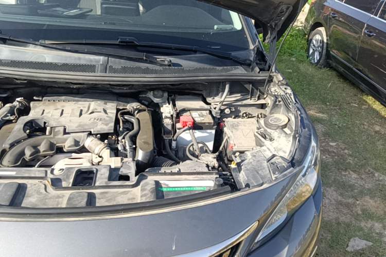 Used Peugeot 4008 2017 350THP Elite Edition Engine Bay Left