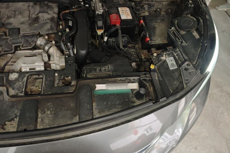 Used Peugeot 4008 2017 350THP Elite Edition Engine Bay Left