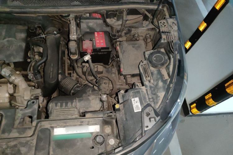 Used Peugeot 4008 2017 350THP Elite Edition Engine Bay Left