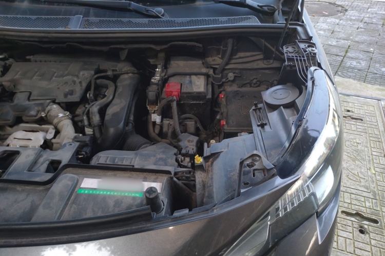 Used Peugeot 4008 2017 350THP Elite Edition Engine Bay Left