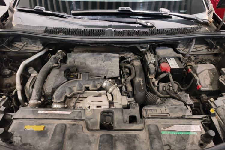 Used Peugeot 4008 2017 350THP Elite Edition Engine Bay