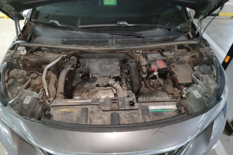 Used Peugeot 4008 2017 350THP Elite Edition Engine Bay
