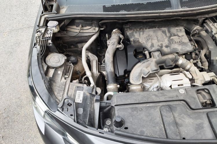 Used Peugeot 4008 2017 350THP Elite Edition Engine Bay Right