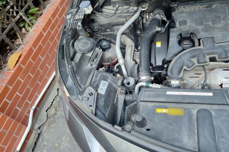 Used Peugeot 4008 2017 350THP Elite Edition Engine Bay Right