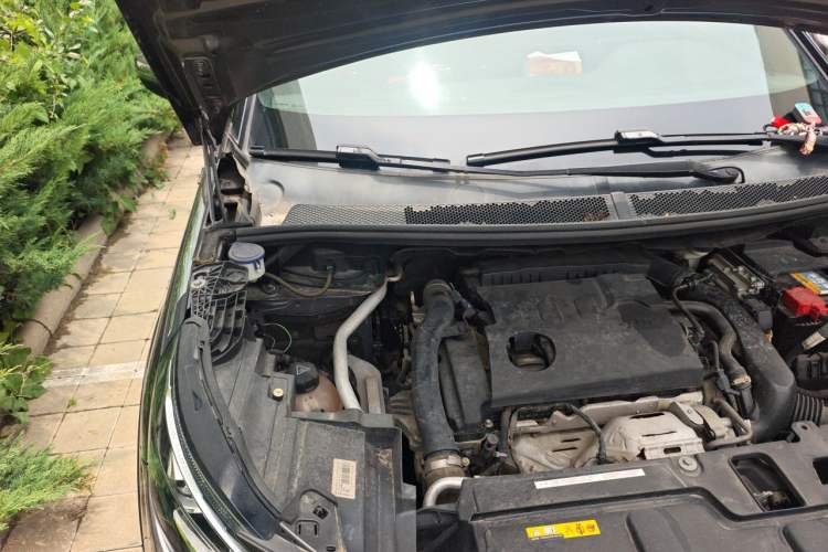Used Peugeot 4008 2017 380THP Luxury GT Edition Engine Bay Right