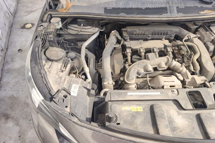 Used Peugeot 4008 2017 350THP Elite Edition Engine Bay Right