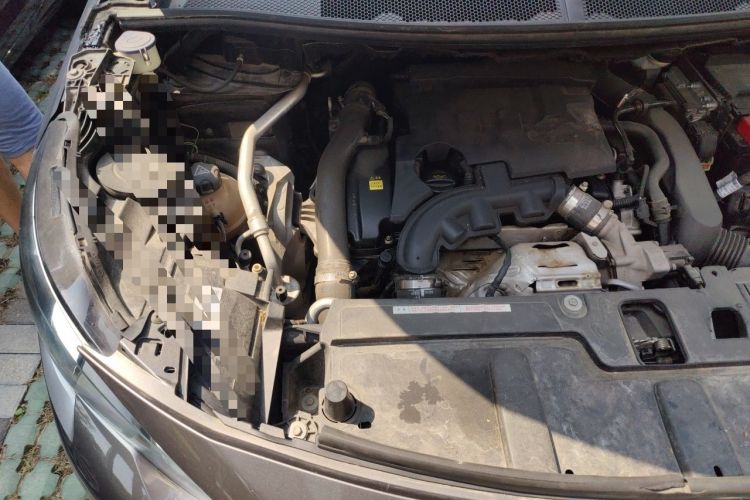 Used Peugeot 4008 2017 350THP Elite Edition Engine Bay Right