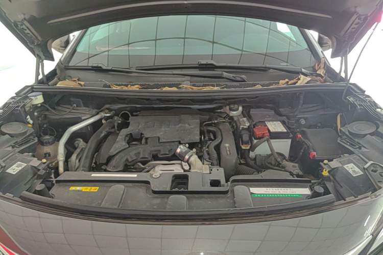 Used Peugeot 4008 2017 350THP Elite Edition Engine Bay