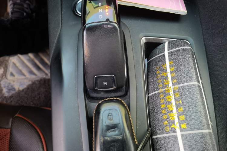 Used Peugeot 4008 2017 350THP Elite Edition Gear Lever