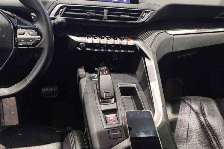 Used Peugeot 4008 2017 350THP Elite Edition Gear Lever