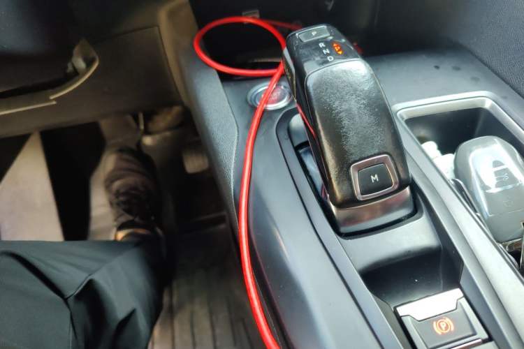 Used Peugeot 4008 2017 350THP Elite Edition Gear Lever