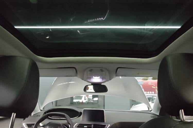 Used Peugeot 4008 2017 380THP Luxury Edition Headliner