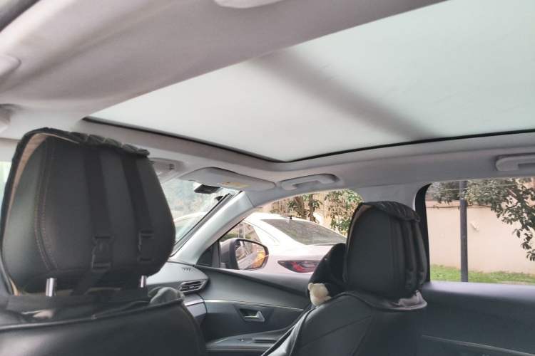 Used Peugeot 4008 2017 350THP Elite Edition Headliner