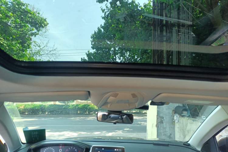 Used Peugeot 4008 2017 350THP Elite Edition Headliner