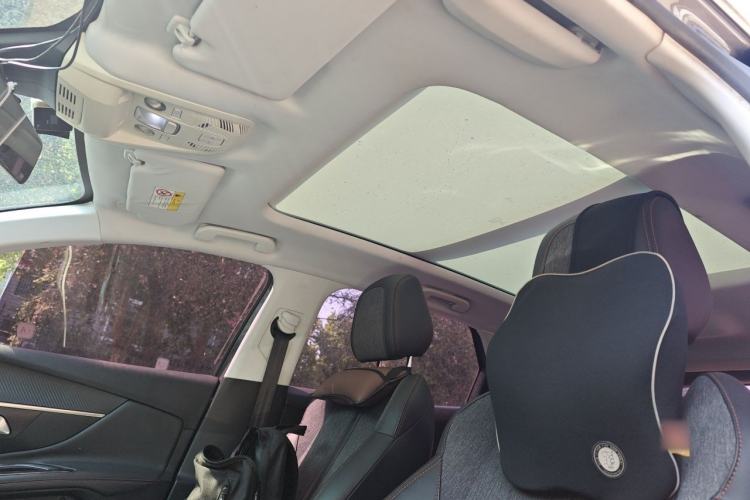 Used Peugeot 4008 2017 350THP Elite Edition Headliner