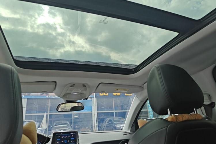 Used Peugeot 4008 2017 350THP Luxury Edition Headliner