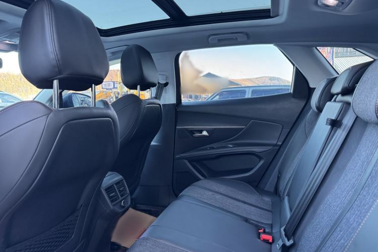 Used Peugeot 4008 2017 350THP Elite Edition Interior 2