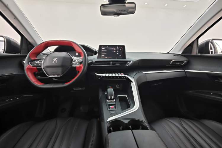 Used Peugeot 4008 2017 350THP Elite Edition Interior 4