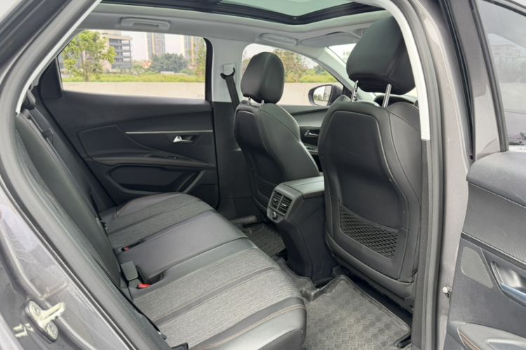 Used Peugeot 4008 2017 350THP Elite Edition Interior 4
