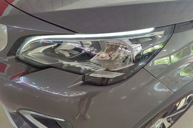 Used Peugeot 4008 2017 350THP Elite Edition Left Front Headlight