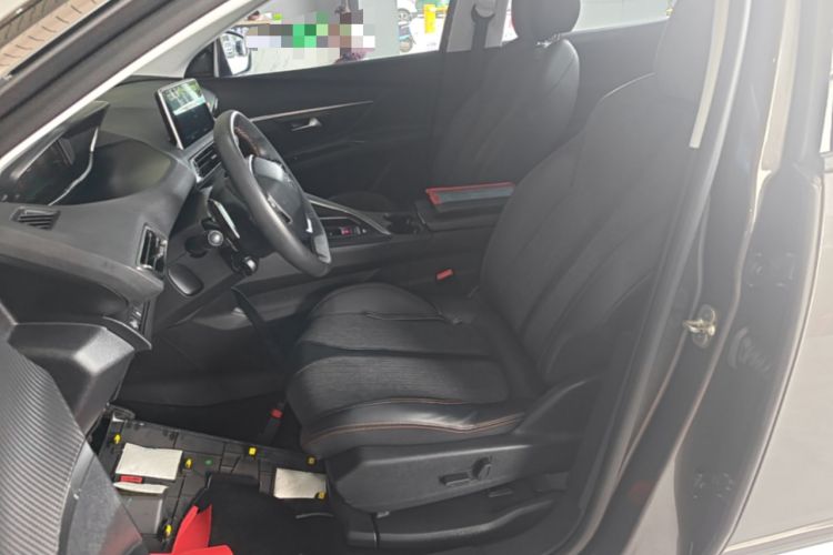 Used Peugeot 4008 2017 350THP Elite Edition Left Front Seat