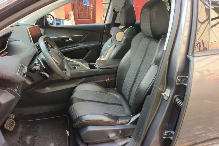 Used Peugeot 4008 2017 350THP Elite Edition Left Front Seat