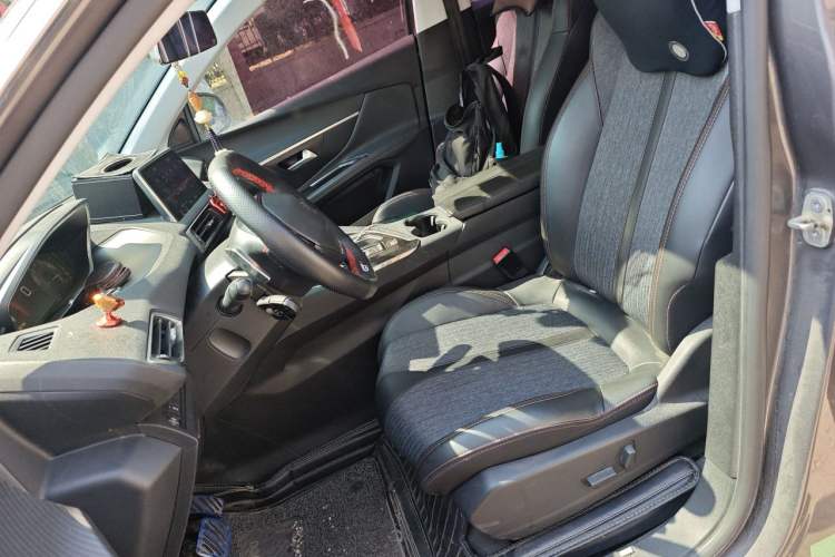 Used Peugeot 4008 2017 350THP Elite Edition Left Front Seat