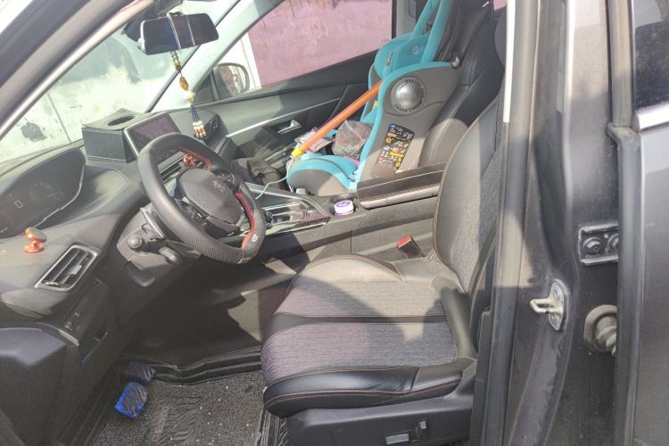 Used Peugeot 4008 2017 350THP Elite Edition Left Front Seat