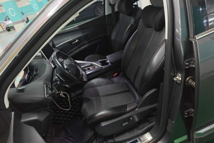 Used Peugeot 4008 2017 350THP Elite Edition Left Front Seat