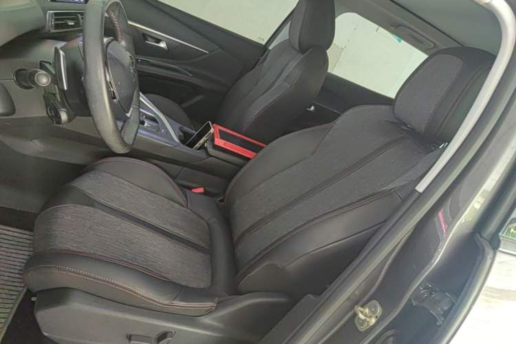 Used Peugeot 4008 2017 350THP Elite Edition Left Front Seat