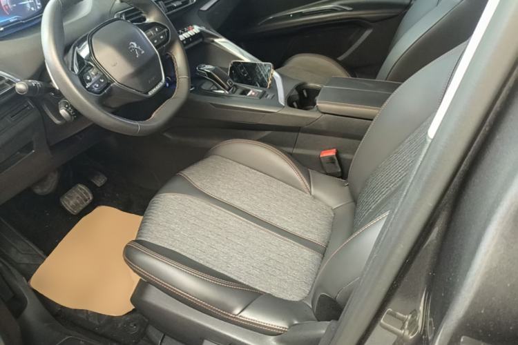 Used Peugeot 4008 2017 350THP Elite Edition Left Front Seat