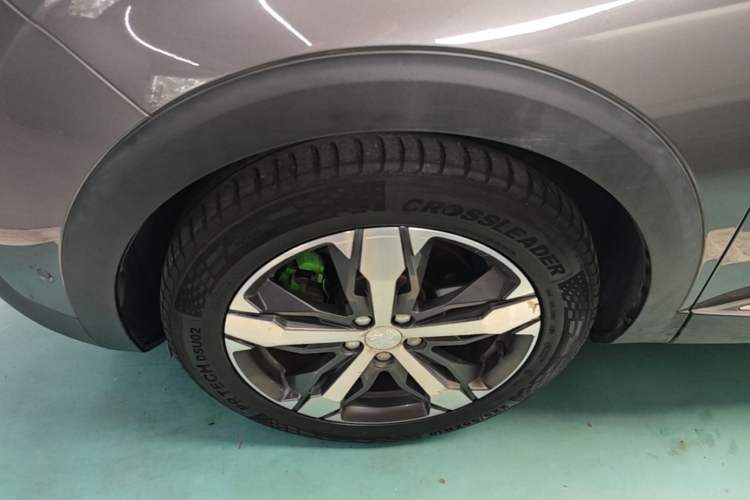 Used Peugeot 4008 2017 380THP Luxury Edition Left Front Wheel Hub