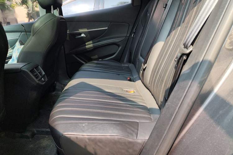 Used Peugeot 4008 2017 350THP Luxury Edition Left Rear Seat