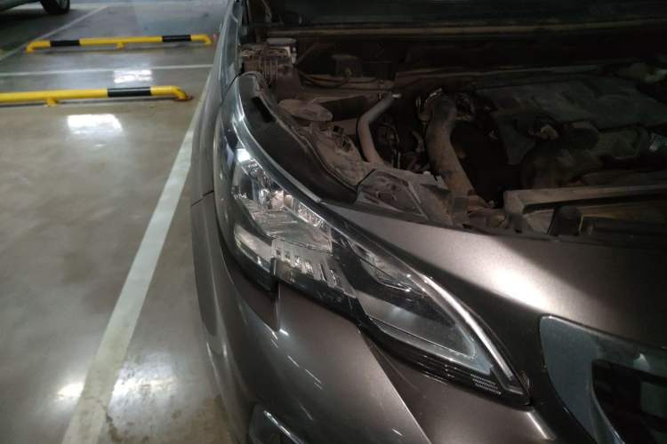 Used Peugeot 4008 2017 350THP Elite Edition Right Front Headlight