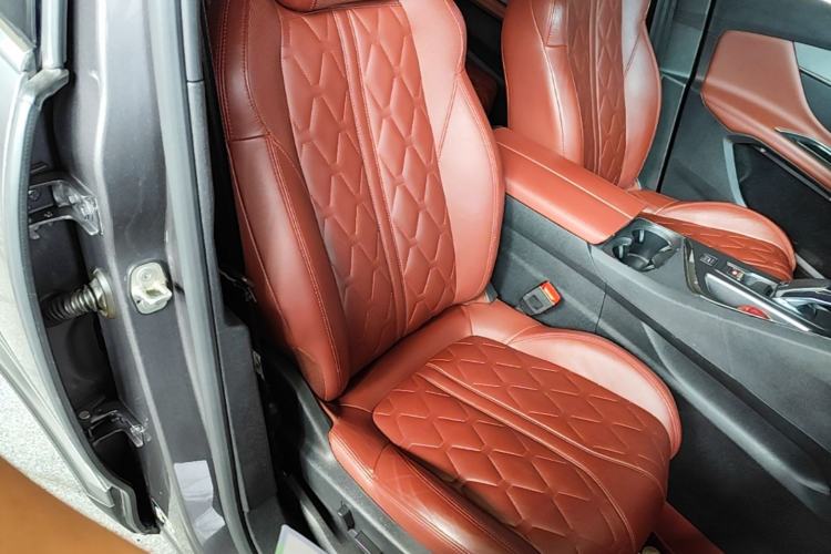 Used Peugeot 4008 2017 380THP Luxury GT Edition Right Front Seat