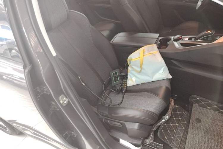 Used Peugeot 4008 2017 350THP Elite Edition Right Front Seat