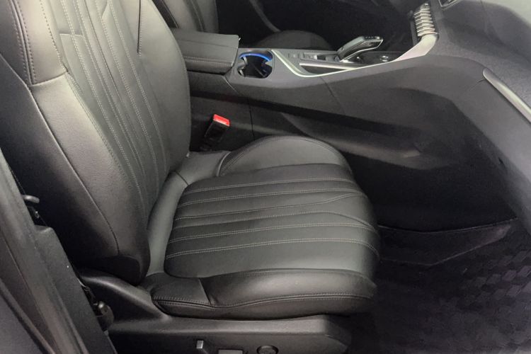 Used Peugeot 4008 2017 350THP Luxury Edition Right Front Seat