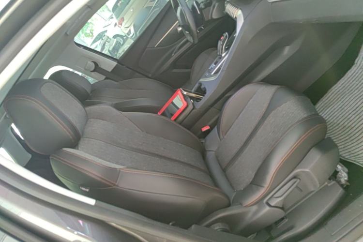 Used Peugeot 4008 2017 350THP Elite Edition Right Front Seat