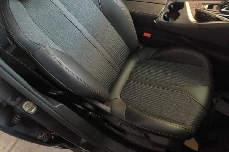 Used Peugeot 4008 2017 350THP Elite Edition Right Front Seat