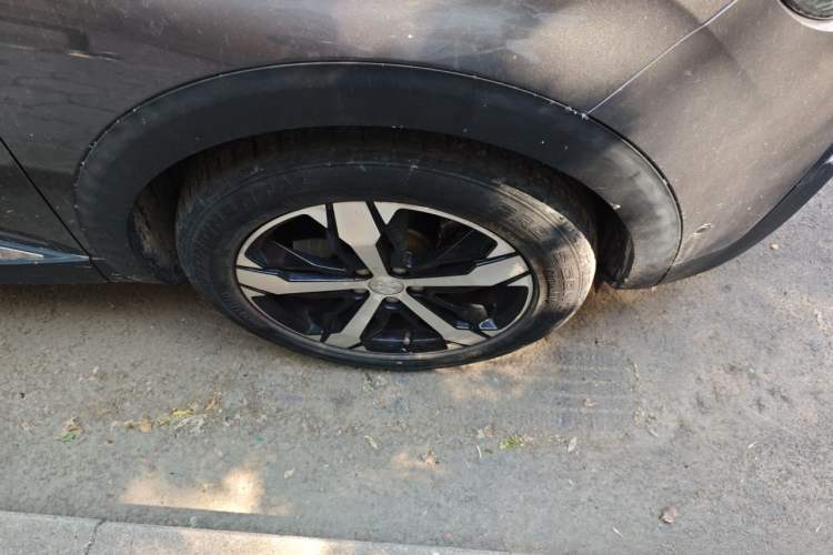 Used Peugeot 4008 2017 380THP Luxury Edition Right Front Wheel Hub