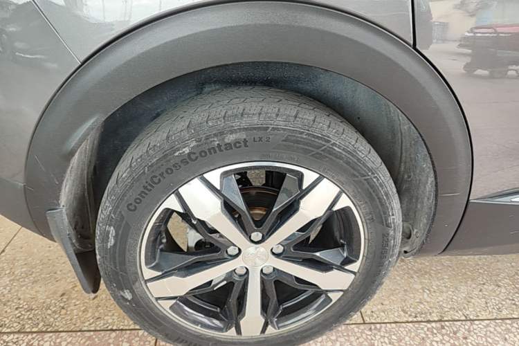 Used Peugeot 4008 2017 350THP Elite Edition Right Rear Wheel Hub