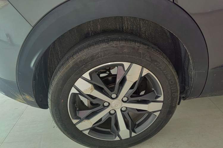 Used Peugeot 4008 2017 350THP Elite Edition Right Rear Wheel Hub